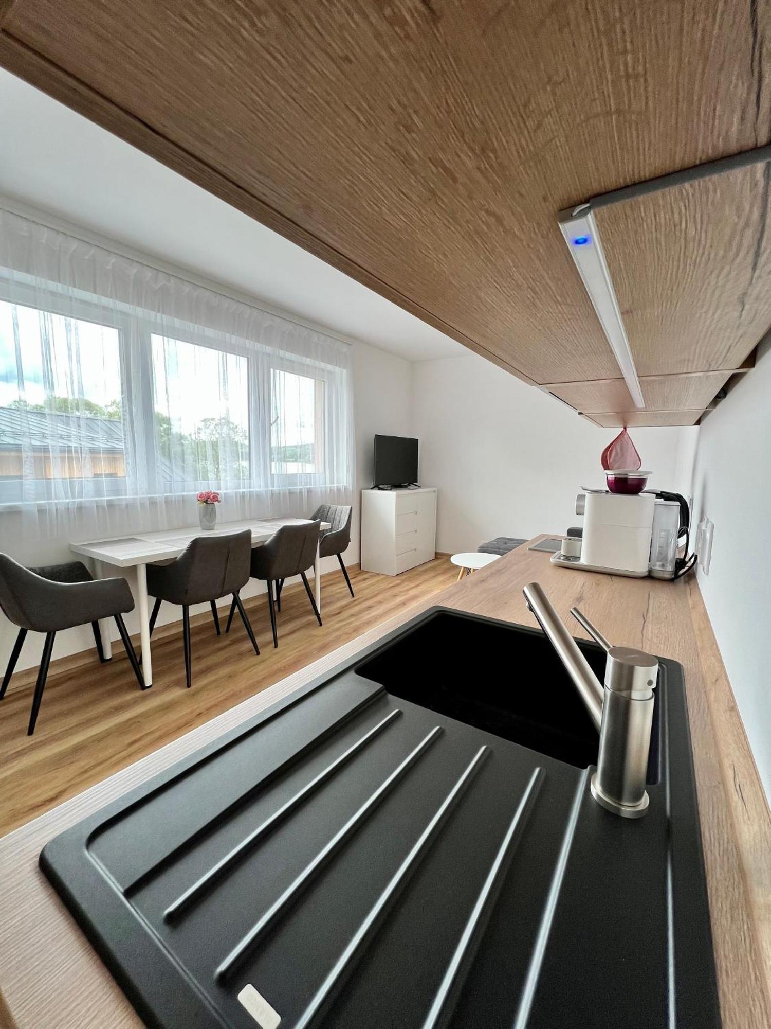 Černá v Pošumaví Apartman Roda2 Male Lipno מראה חיצוני תמונה
